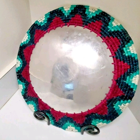 Gone Rural African Fair Trade Handmade Reed & Metal Basket New - Picture 3 of 5